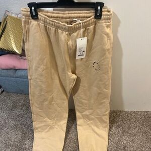 Seven days, active women’s organic sweatpants, new with tags medium
